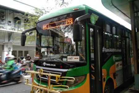 Kiat Trans Jogja Ciptakan Angkutan Umum yang Nyaman dan Murah Moda transportasi Trans Jogja