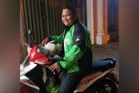Rian Mahendra Anak Bos PO Haryanto Lelang Jaket Ojol, Warganet: Rp 1,5 Mas tapi yang 500 Ribu Disumbangin 10B Rian Mahendra 1