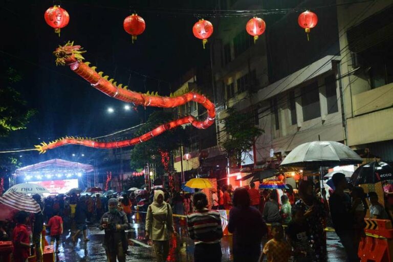 Festival Cap Go Meh Kya-kya Surabaya