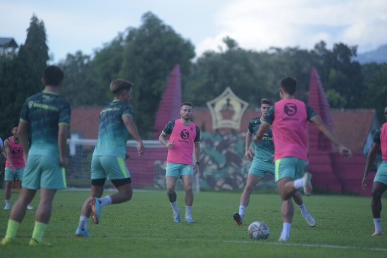 Marc Klok Buta soal Kekuatan Persik Kediri, Persib Bandung Lupakan Semangat lawan Persija usai Ditunda