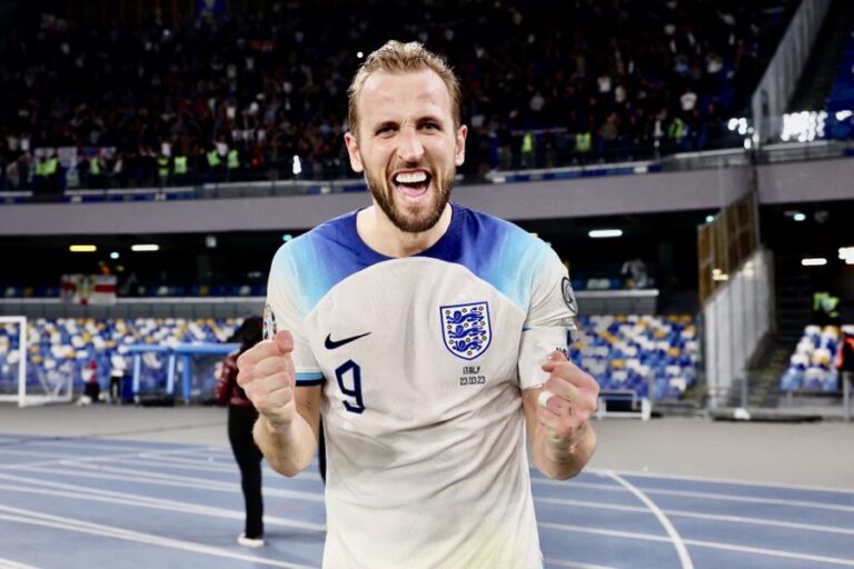 Italia vs Inggris, Harry Kane Cetak Rekor, Retegui Cetak Gol Debut di Timnas
