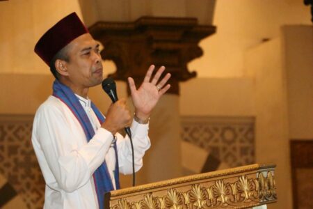 UAS Ajak Umat Islam Jaga Persatuan dan Kesatuan
