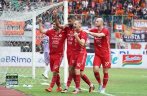 Persija Ambyar, Yusuf Helal Kena Batu Ginjal, Lainnya Bermasalah, Lawan Persib tanpa Pemain Asing?