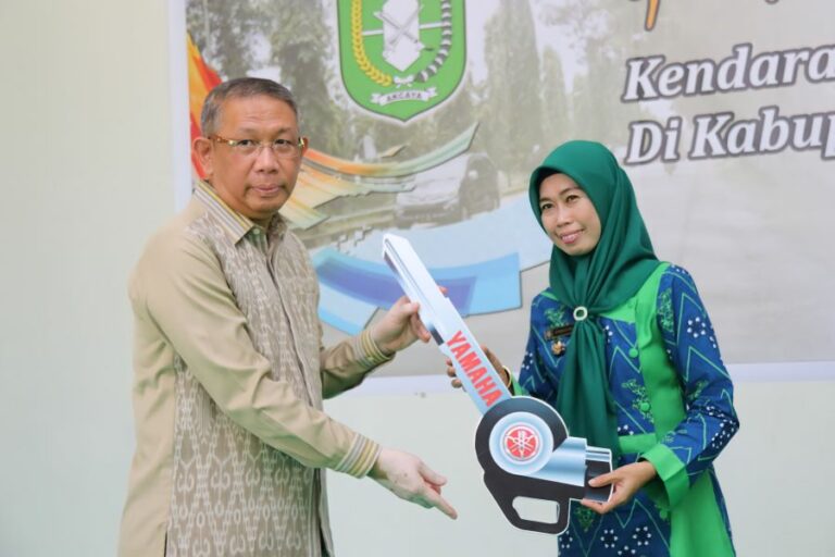 Desa Mandiri di Kubu Raya Kembali Dapat Motor dari Gubernur