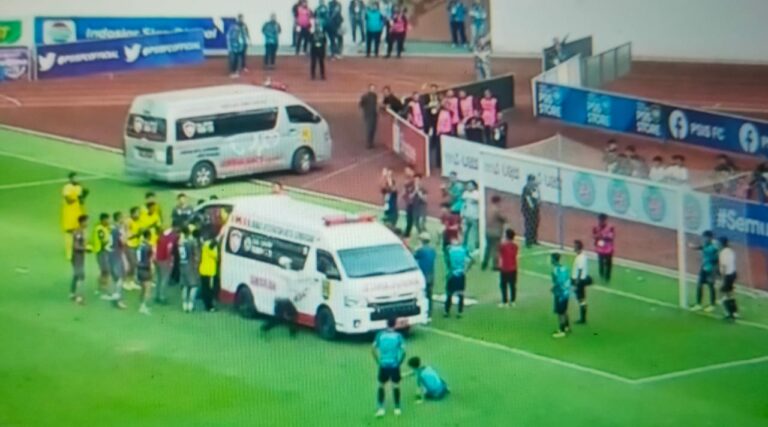 Kronologi Saat Ricki Ariansyah Tak Sadarkan Diri, Bikin Pemain Madura United dan PSIS Shok Menangis
