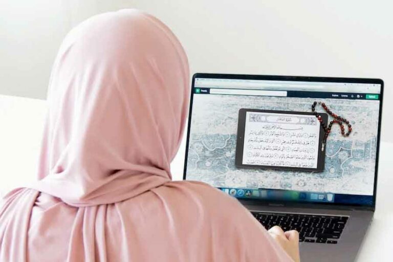 Website dan Aplikasi di Internet untuk Mendukung Ibadah Puasa pada Bulan Ramadan