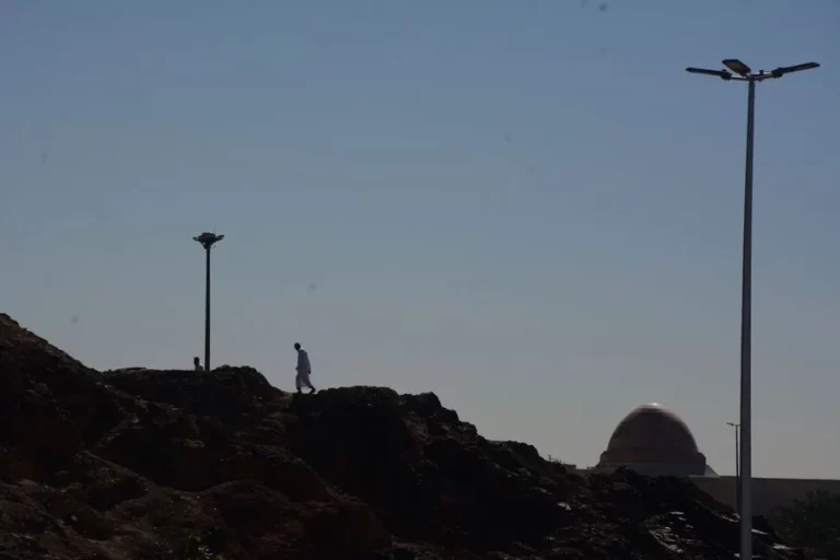Mengunjungi Jabal Uhud