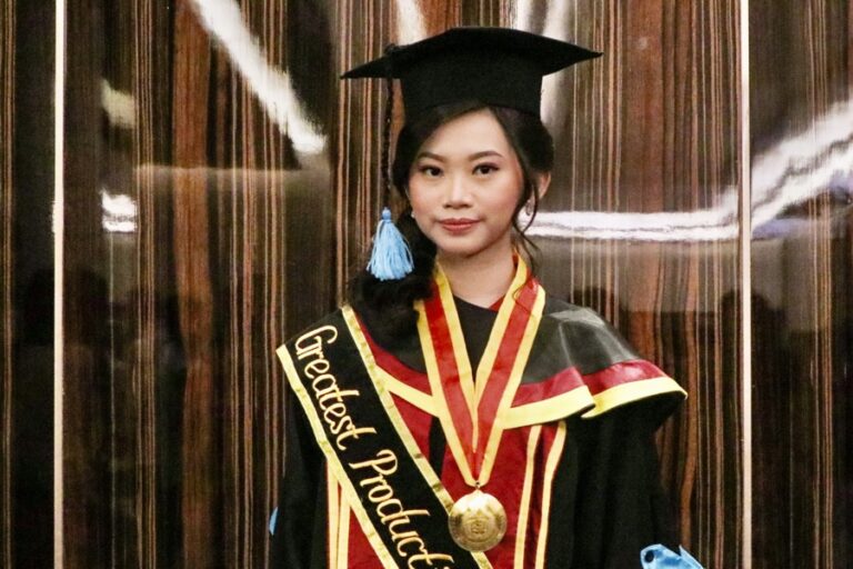 Clarissa Dominique Effendi Handajani, Wisudawan Summa Cumlaude Ubaya Peraih 50 Penghargaan Selama Kuliah