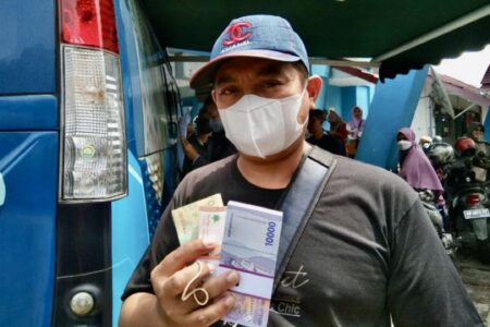 Tak Perlu Daftar, Ini Cara dan Jadwal Penukaran Uang Lebaran 2023 di Bank Mandiri