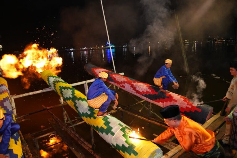 Semarak Festival 180 Meriam Karbit Digelar Jelang Lebaran