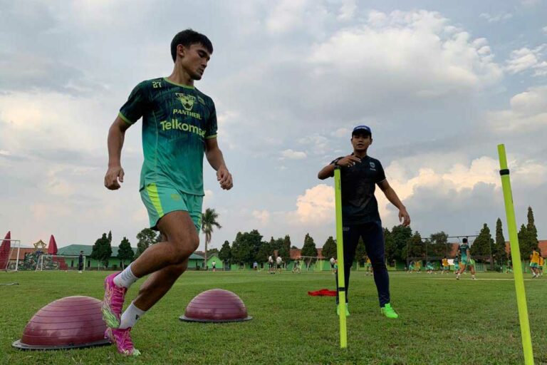 Progres Cedera Zalnando, Sikap tak Terduga Pemain Persib dan Ofisial Untuknya
