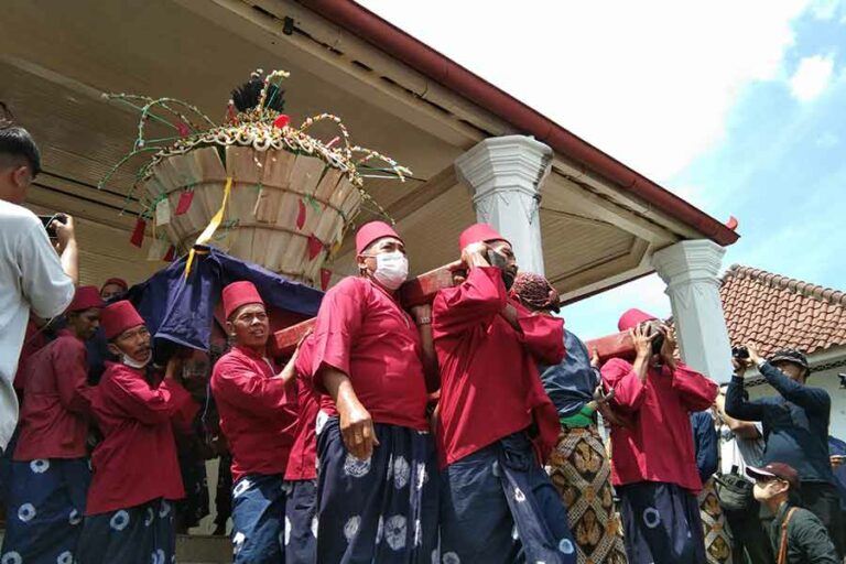 Garebeg Sawal di Masjid Gede Kauman Yogyakarta (foto: Rizki Liasari, pilar.id)