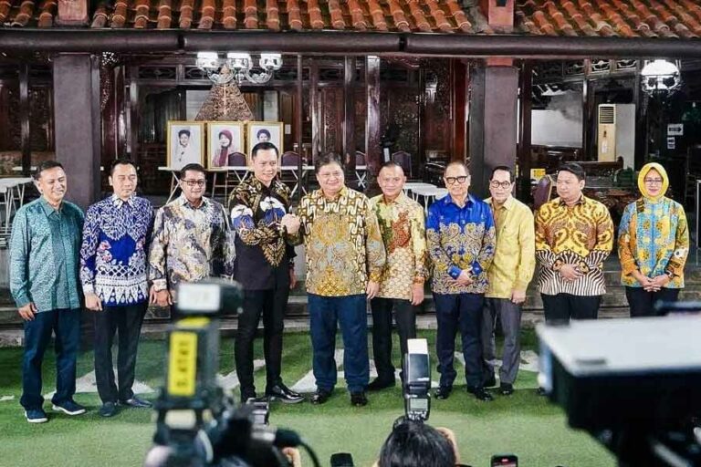 Partai Demokrat dan Golkar Sepakat Pemilu bukan The Winner Take it All Pertemuan pimpinan Partai Demokrat dan Partai Golkar di Puri Cikeas, Kabupaten Bogor, Jawa Barat, Sabtu (29/4/2023) malam.