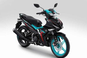 Yamaha MX King 150 dengan Warna dan Grafis Baru, Makin Segar dan Sporty Desain grafis di sisi kanan dan kiri Yamaha MX King 150 lebih simetris dan semakin sporty