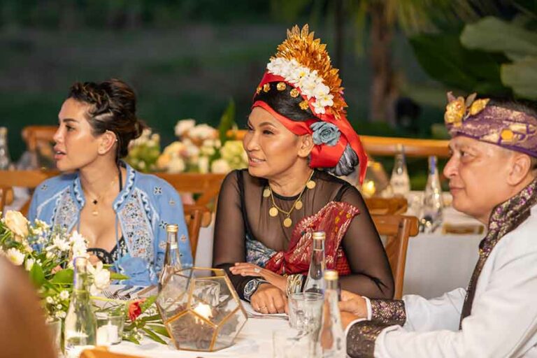 Krisnawati (Tengah) Pemilik Taroo Ubud Bali