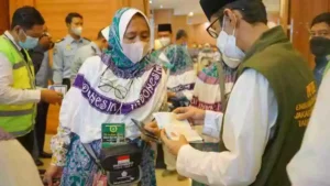 Jumlah Permohonan Paspor Haji Meningkat, Syarat Rekomendasi Kemenag Dicabut Jumlah pemohon paspor untuk haji selaras kuota haji tahun 2023 yang jumlahnya dua kali lipat dibandingkan tahun sebelumnya