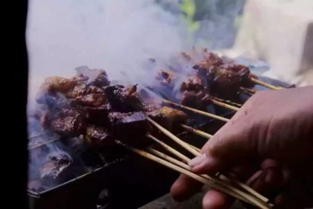 Dampak Kekurangan dan Kelebihan Konsumsi Daging, Berikut Penjelasan Pakar Olahan Daging Kambing. (Foto: Fitria Yusrifa, unsplash)