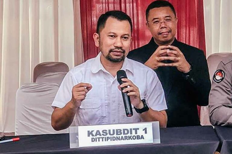 Dittipidnarkoba Bareskrim Polri Buru Pelaku Utama Pabrik Ekstasi di Semarang Kasubdit 1 Dittipidnarkoba Bareskrim Polri, Kombes Pol Jean Calvijn Simanjuntak