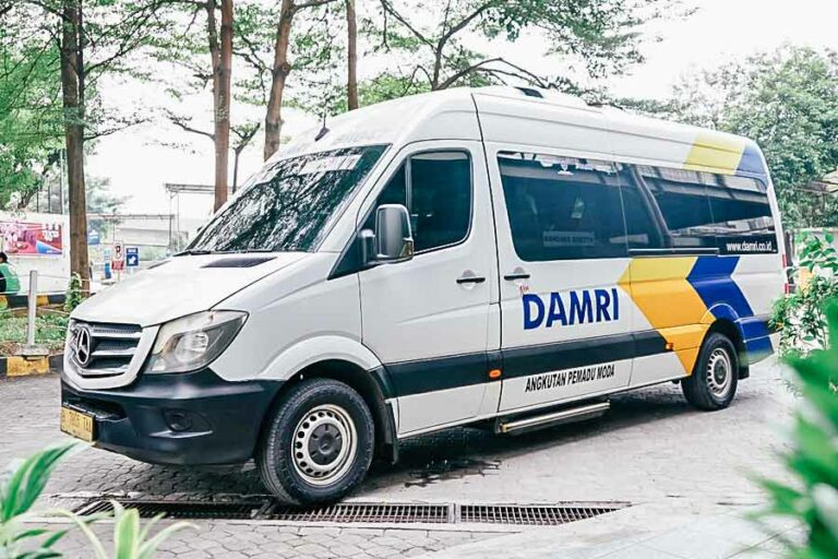 DAMRI Luncurkan Angkutan Bandara Soekarno Hatta – Mega City Bekasi Angkutan ini diharap semakin memudahkan masyarakat dalam melakukan perjalanan dari dan menuju Bandara Soetta ke tempat tujuan.