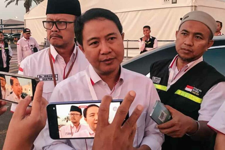 Mashariq Dinilai Lamban, Ditjen PHU: Hak Jemaah Haji harus Dapat Terpenuhi dengan Baik Dirjen Penyelenggaraan Haji dan Umrah Kementerian Agama (Kemenag), Hilman Latief