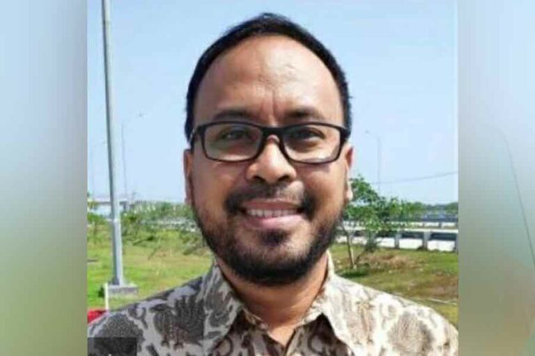 Baleg DPR RI Bahas Revisi UU Desa, Pakar: Ini Akan Beri Dampak pada Dinamika Politik Dosen Ilmu Politik, Fakultas Ilmu Sosial dan Ilmu Politik (FISIP) Universitas Airlangga (UNAIR), Ucu Martanto SIP MA
