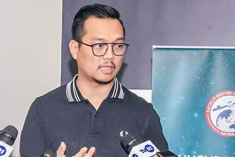 Layanan Akses Internet Cepat SATRIA-1 Dimulai Awal Tahun 2024 Kepala Divisi Satelit BAKTI Kementerian Kominfo dan Juru Bicara BAKTI untuk SATRIA, Sri Sanggrama Aradea