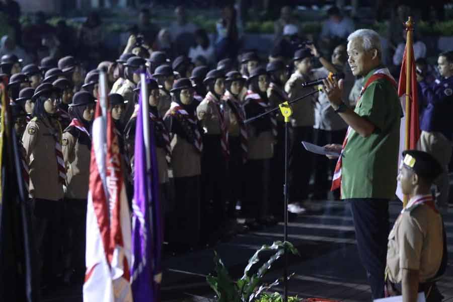 Ganjar saat memberikan wejangan untuk anggota Pramuka peserta Jambore Dunia di Korea Selatan