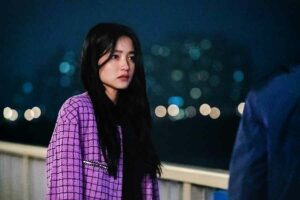 Singkirkan King the Land, Revenant Melejit jadi Drama Paling Diminati Minggu Ini Kim Tae-ri dalam serial Revenant