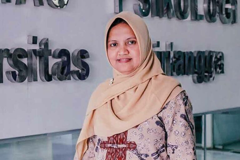 Larangan Pernikahan Beda Agama, Ini Tantangan dan Dampaknya Menurut Pakar Psikologi Pakar Psikologi Universitas Airlangga Prof Dr Nurul Hartini SPsi MKes Psikolog (foto : Andri Hariyanto)