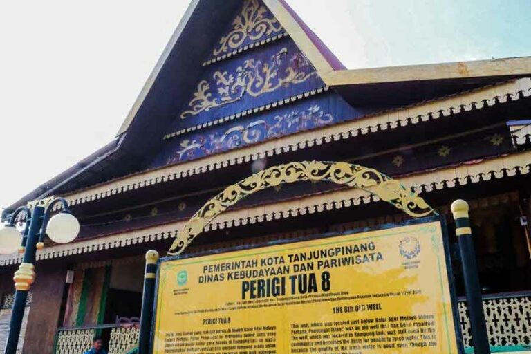 Sandiaga Uno Dorong Desa Wisata Pulau Penyengat jadi Pusat Studi Budaya Melayu Islam Sedunia Perigi Tua 8, bangunan cagar budaya di Pulau Penyengat