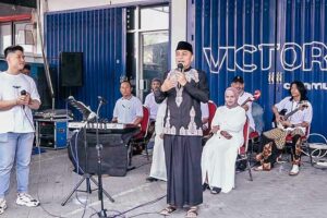 Wali Kota Surabaya Eri Cahyadi Kunjungi Pesta Rakyat Idul Adha di Gereja Victory