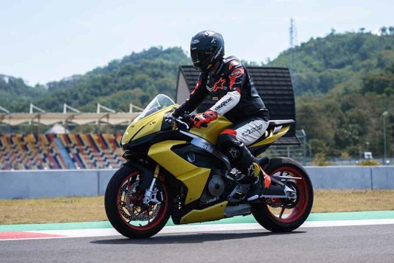 Kegiatan track day bersama brand Aprilia di Pertamina Mandalika International Street Circuit (foto: istimewa)