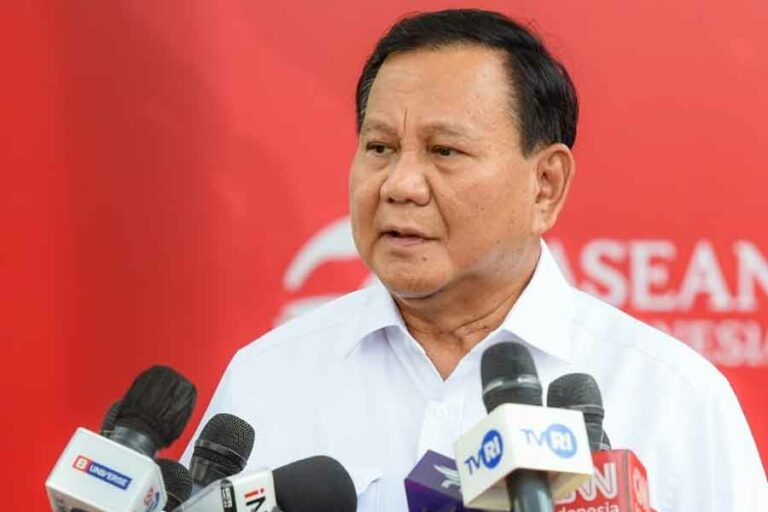 Bertemu Presiden Jokowi di Istana Merdeka, Ini yang Dilaporkan Prabowo Menteri Pertahanan (Menhan) Prabowo Subianto
