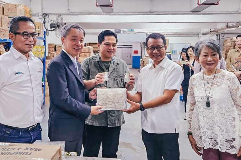 BNI Dukung Pengembangan Usaha Diaspora Indonesia di Hong Kong Menteri BUMN Erick Thohir memberikan apresiasi pada BNI dalam mengembangkan usaha diaspora di Hong Kong