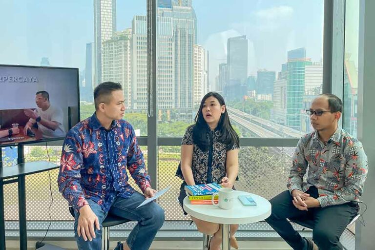 Gejolak Ekonomi Global: Laju Pertumbuhan Negara Maju Lambat, Fundamental Indonesia Tetap Kuat Para pembicara dalam Talkshow Tumbuh Makna