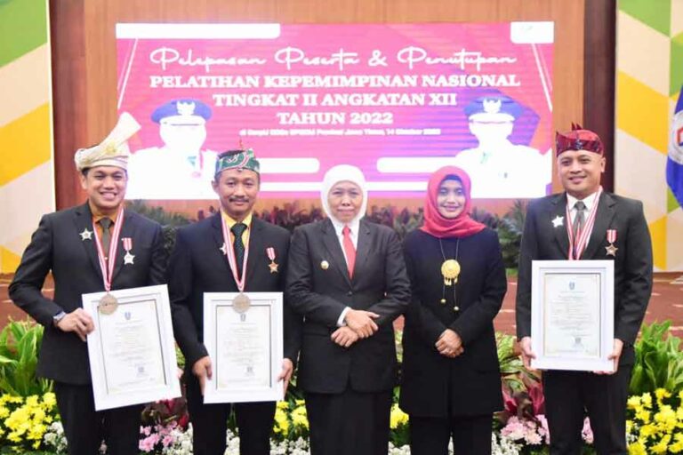 BPSDM Jatim Raih Penghargaan Lembaga Pendidikan dan Pelatihan Terbaik dari LAN RI