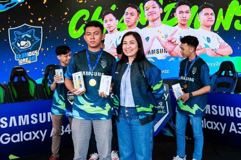 Galaxy A34 5G: Performa Tanpa Kompromi, Solusi Terbaik bagi Gamers Fauzan Khotib, perwakilan dari Tim GRD, peraih penghargaan sebagai Most Valuable Player
