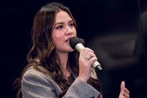 Raisa Gelar Konser ‘With Love Raisa Live In Resorts World Sentosa’ di Singapura Penyanyi berbakat, Raisa