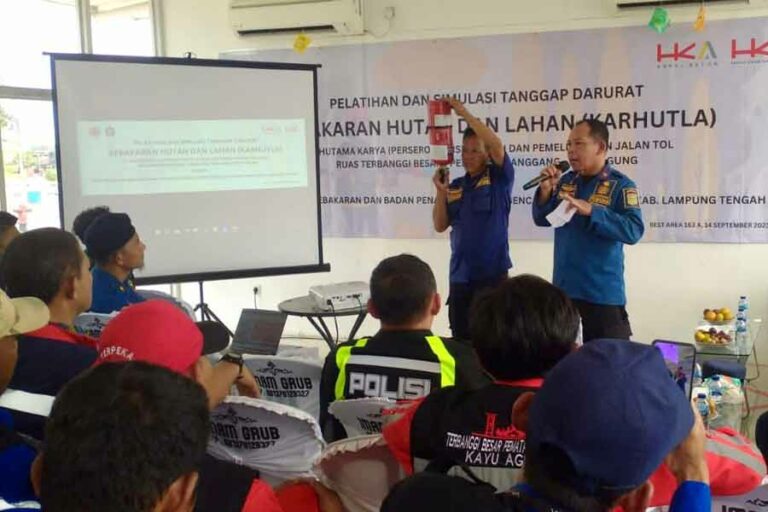 Langkah PT Hutama Karya untuk mengantisipasi potensi Karhutla, terutama di sekitar jalan tol (foto: istimewa)
