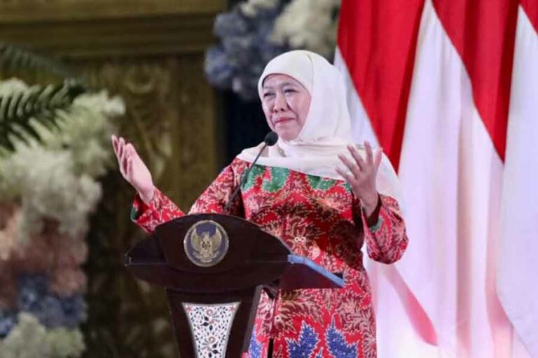 Jawa Timur Sabet Anugerah Revolusi Mental 2023 Kategori Indonesia Melayani Gubernur Jawa Timur Khofifah Indar Parawansa