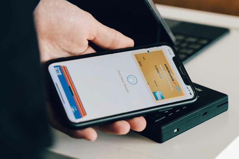 Survei Perbedaan Pemanfaatan Layanan Keuangan di Tiap Generasi, e-Wallet Paling Populer!