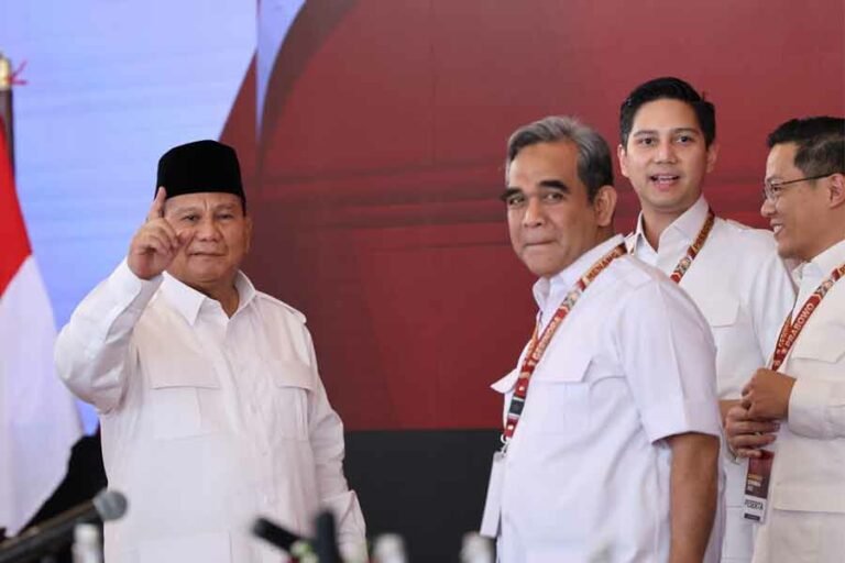 Rapimnas Gerindra, Prabowo Sebut Pentingnya Demokrasi yang Sejuk dan Damai Prabowo Subianto saat menghadiri Rapimnas Partai Gerindra