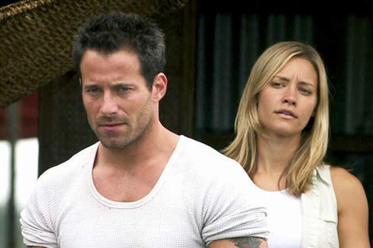 Sinopsis Anacondas: The Hunt for the Blood Orchid (2004), Perburuan Anggrek Ajaib di Kalimantan Dua pemeran utama Anacondas: The Hunt for the Blood Orchid (2004), Johnny Messner dan KaDee Strickland