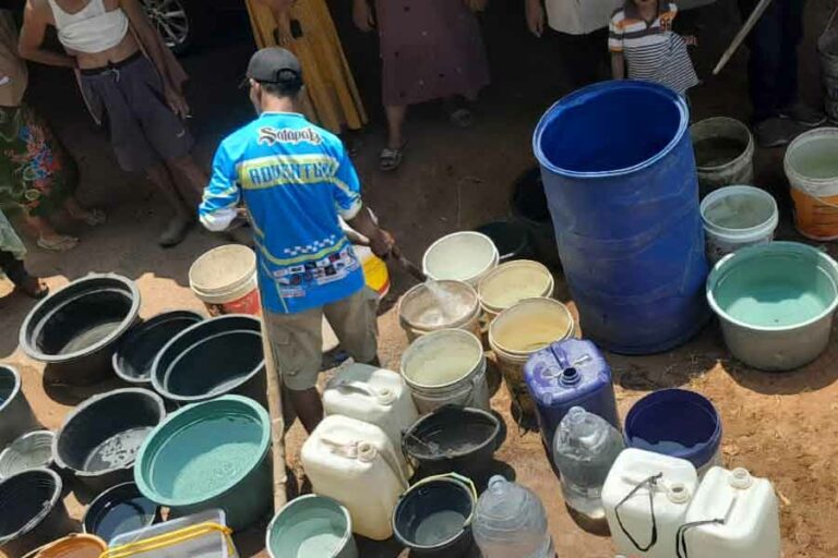 Krisis Air Bersih Akibat Cuaca Kering di Karawang, Penanganan Darurat Dilakukan