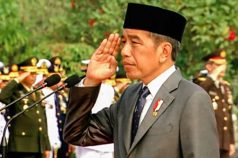 Hari Pahlawan, Presiden Jokowi Ajak Masyarakat Perang Melawan Kemiskinan