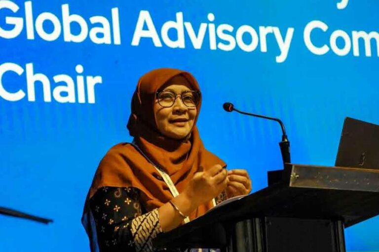 Akademisi UNAIR Tutup Konferensi Pendidikan Tinggi QS Higher Ed Summit: Asia Pacific 2023 Ketua Badan Perencanaan dan Pengembangan (BPP) UNAIR sekaligus Chair for Asia Pacific Global Advisory Committee, Dr. Dian Ekowati PhD