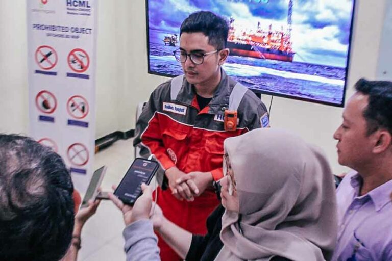HCML Komitmen Jaga Posisinya sebagai Pemasok Gas Terbesar di Jawa Timur Redhata Rangkuti, WHP Superintendent Lapangan BD dalam Kunjungan Lapangan Media SKK Migas - KKKS di Madura