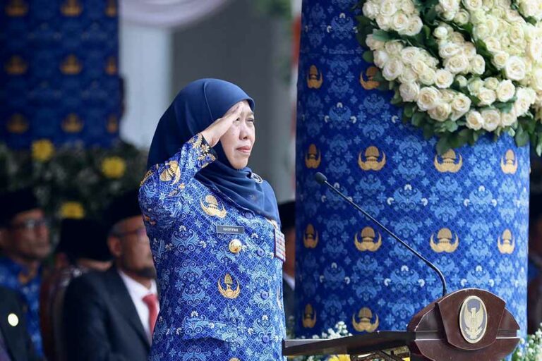 Gubernur Khofifah Harap Korpri Perkuat Persatuan dan Netral di Tahun Politik 2024 Gubernur Jawa Timur Khofifah Indar Parawansa