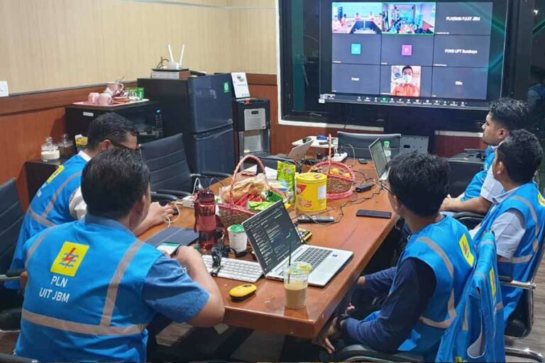 PLN UIT JBM Pantau Kesiapan Transmisi Secara Real Time Selama Masa Siaga Natal 2023