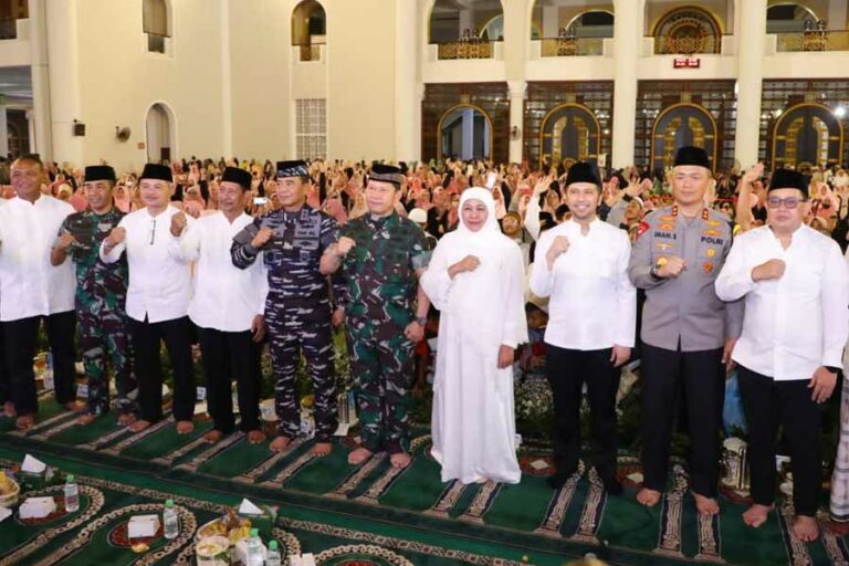 Gubernur Khofifah Ajak Masyarakat Rayakan Tahun Baru dengan Sederhana dan Bersahaja